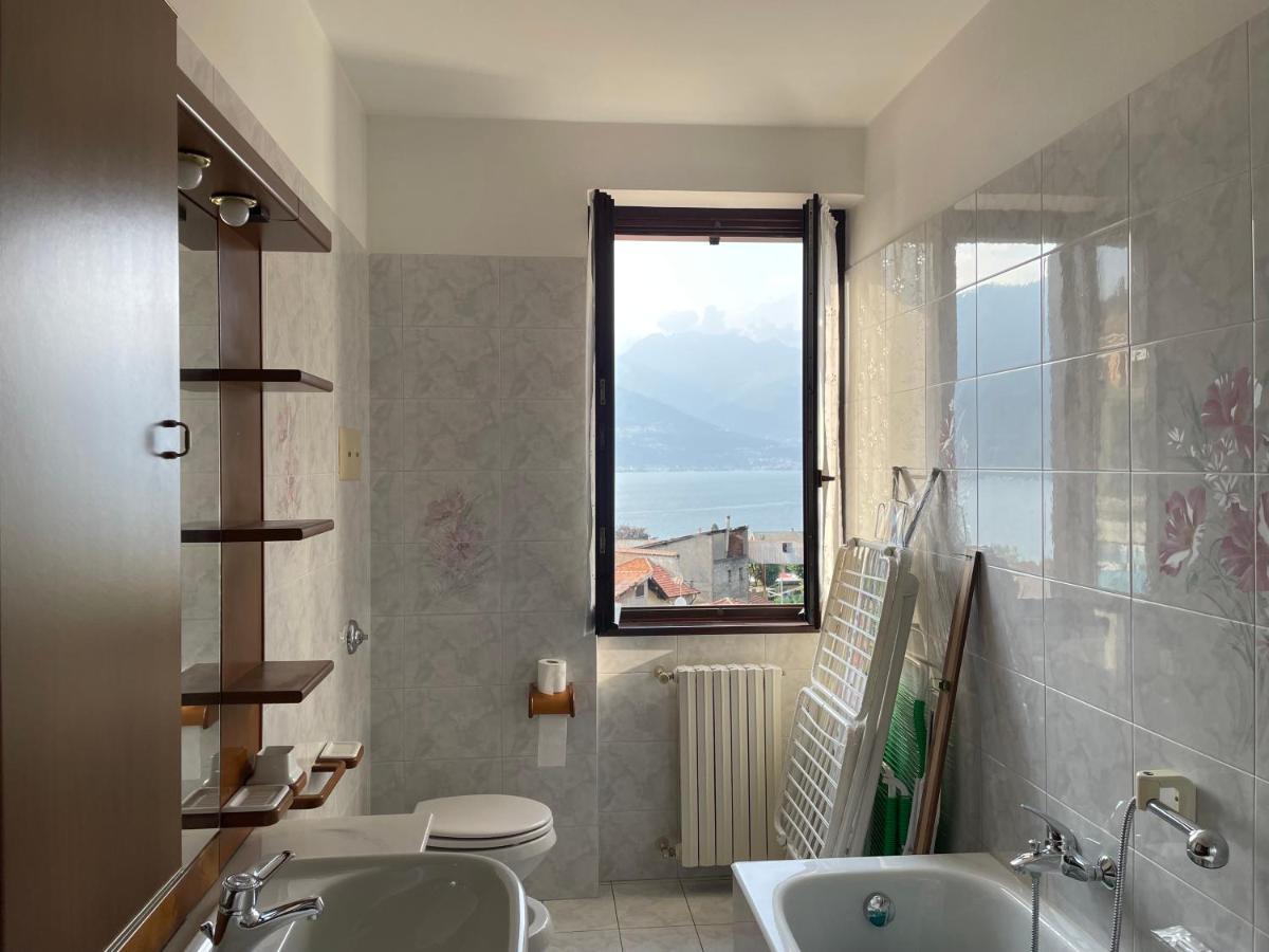 La Casa Sul Sasso In Town Serviced Accommodations 데르비오 외부 사진