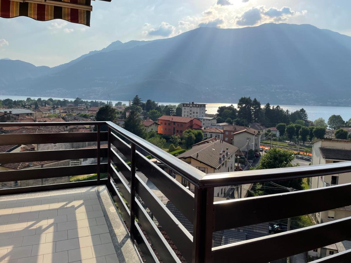 La Casa Sul Sasso In Town Serviced Accommodations 데르비오 외부 사진