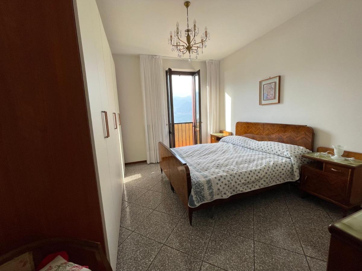 La Casa Sul Sasso In Town Serviced Accommodations 데르비오 외부 사진